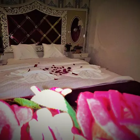 Otel By Historial Due 3*