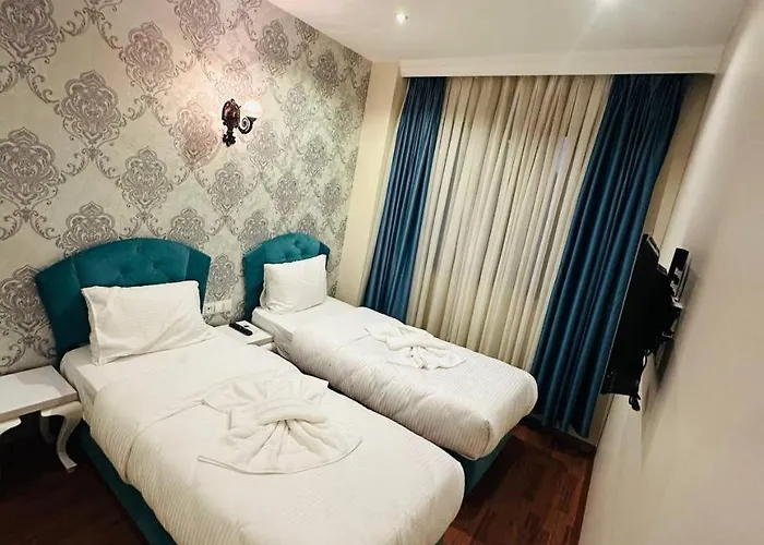 By Historial Due Istambul