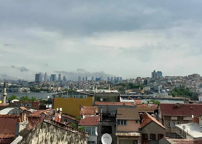 By Historial Due Istambul