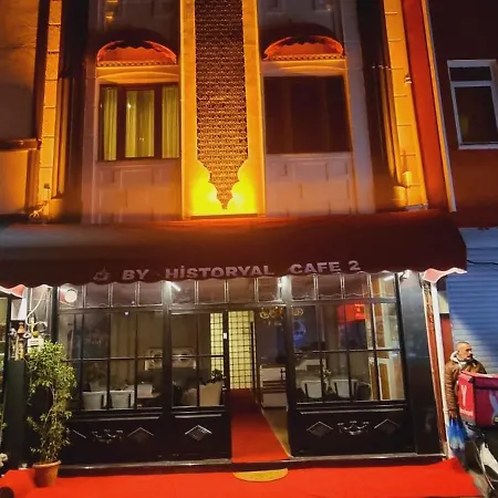 By Historial Due Istambul